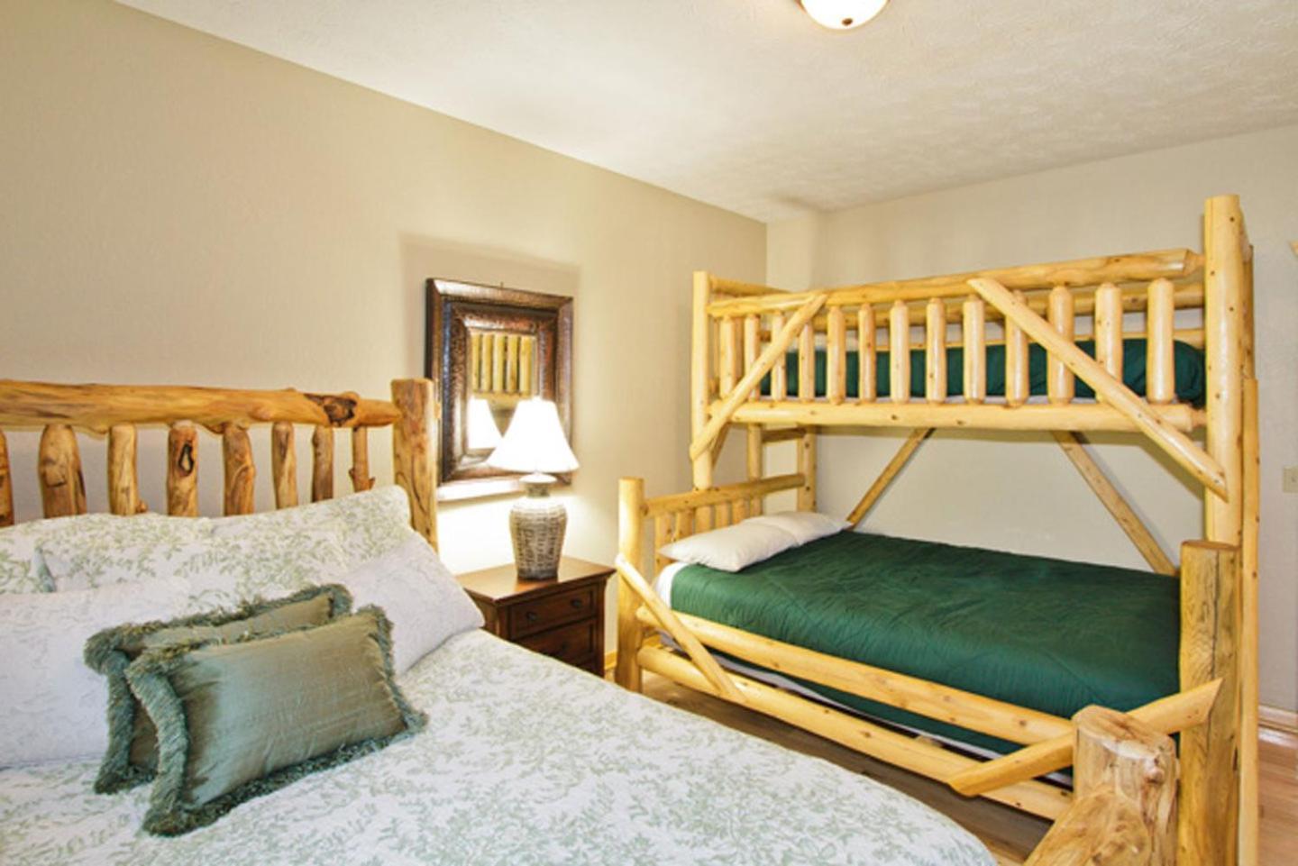 Big Bear Ridge Lodge - Breathtaking Mountain Views And Private Forest Scenes In Amazing Large Log Cabin Gatlinburg Dış mekan fotoğraf