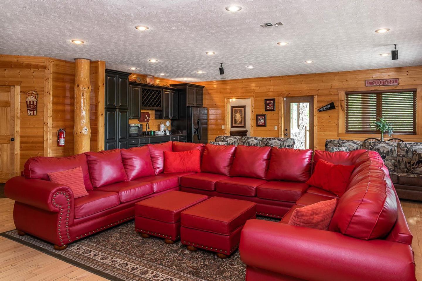 Big Bear Ridge Lodge - Breathtaking Mountain Views And Private Forest Scenes In Amazing Large Log Cabin Gatlinburg Dış mekan fotoğraf